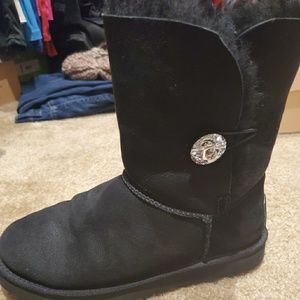 Black Uggs